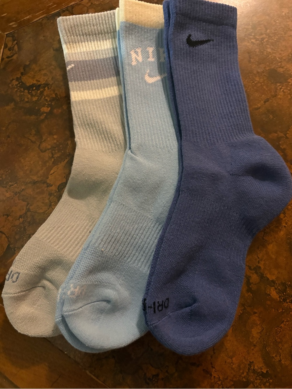 NWOT Nike Men's Crew Athletic Socks - Light Blue, Sky Blue & Blue (3-Pack)